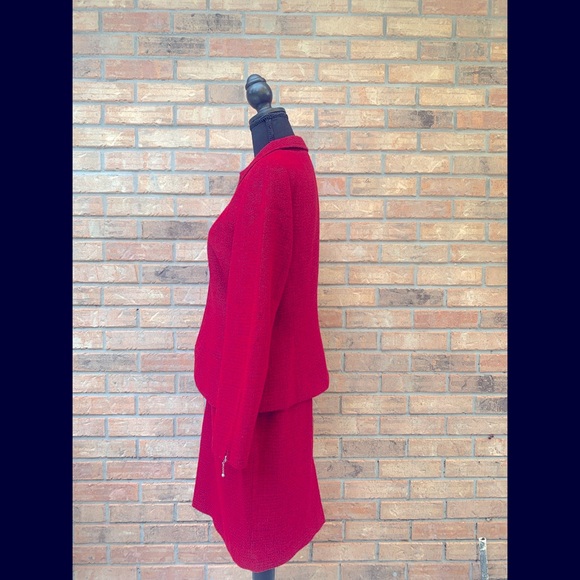 Liz Claiborne Dark Red Wool Two-piece Skirt Suit, Petite 6 - Picture 2 of 8